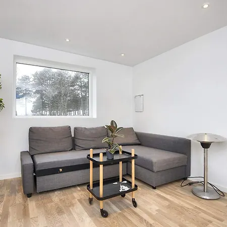 Semesterbostad 4 Star In *